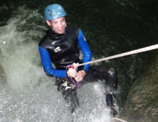  Rappel en un cañón 